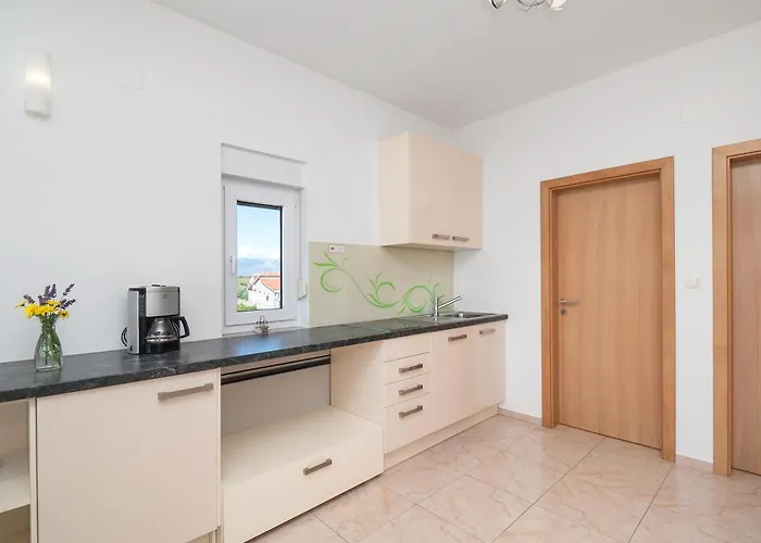 Terezija By The Sea Apartment *