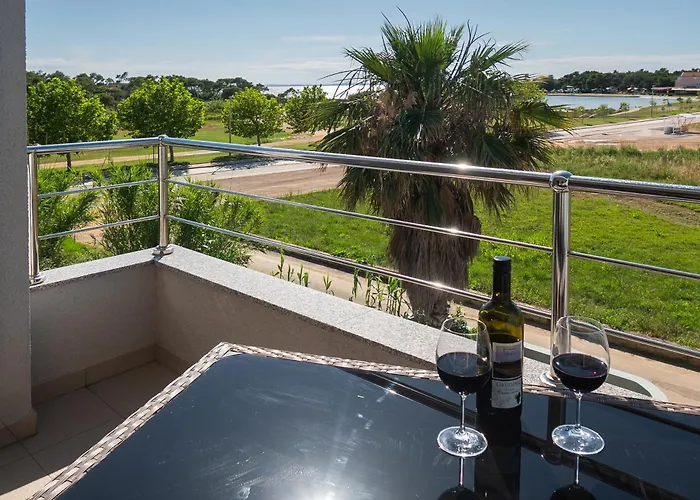 Apartment Terezija By The Sea Privlaka (Zadar)