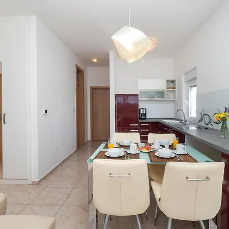 Apartment Terezija By The Sea *