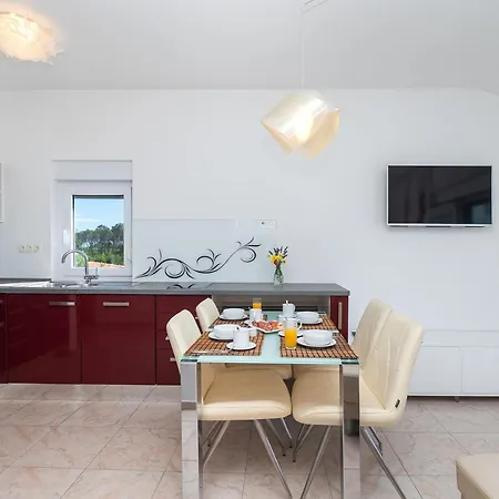 Terezija By The Sea Apartment