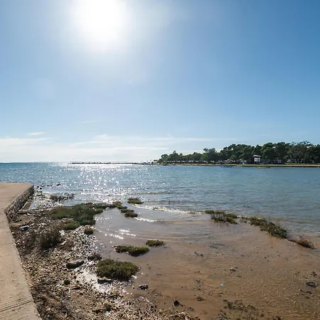 Apartment Terezija By The Sea *
