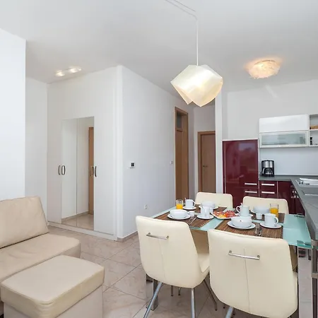 Apartment Terezija By The Sea Privlaka (Zadar)